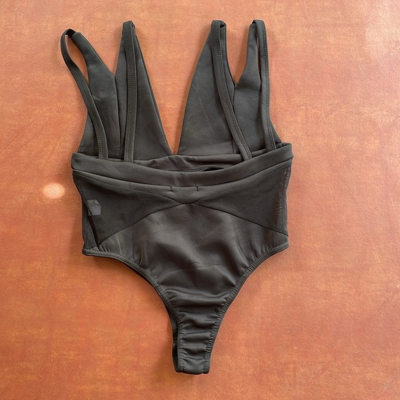 Nasty Gal Bodysuit - Picture 2 of 5